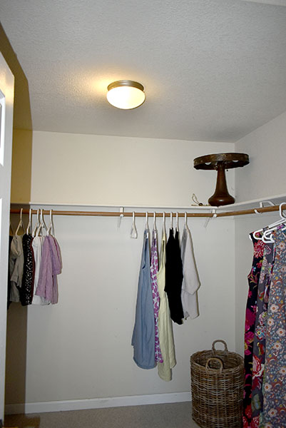 Den half bath
