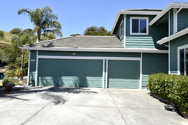 3 Car Garage