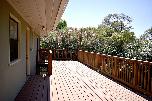 Deck B