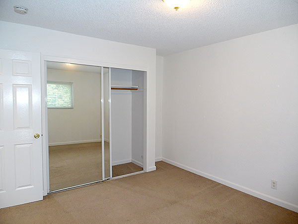 Main Bedroom Closet